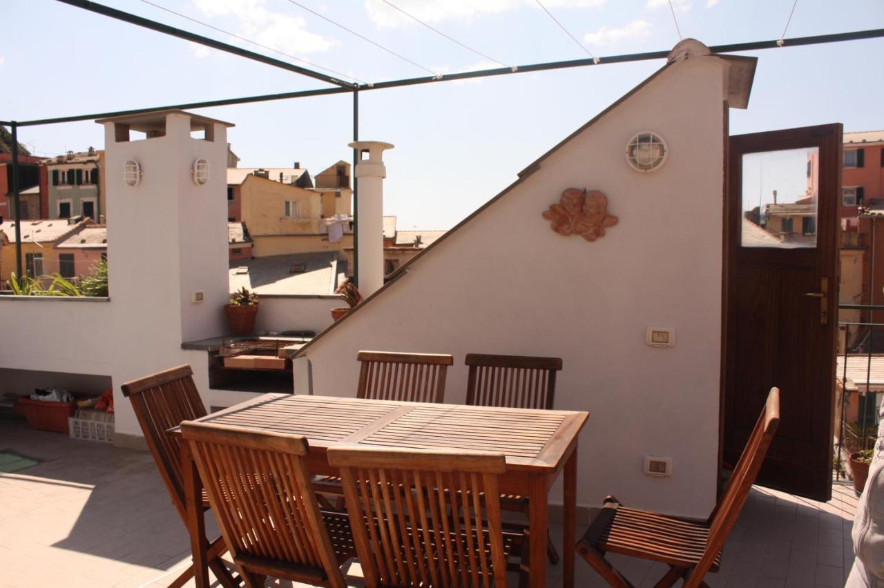 La Terrazza Apartment Vernazza Luaran gambar